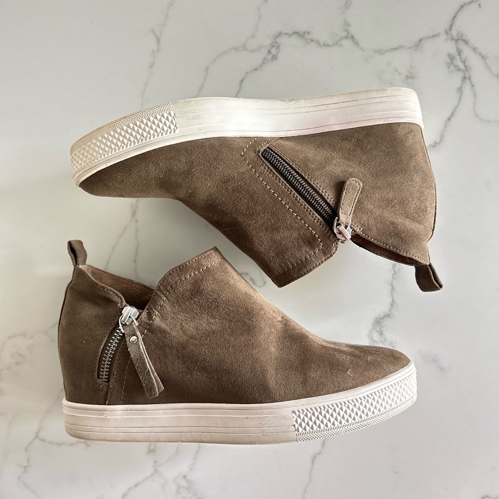 Susina Olive Green Suede Zip Sneakers